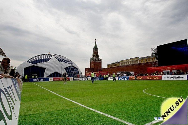 Футбольный городок на Красной площади