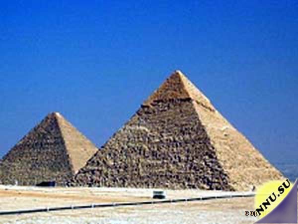Египетские пирамиды спрячут за глухим забором