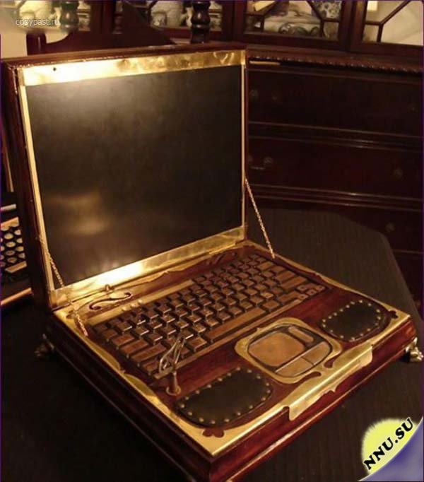 Первый ноутбук работал на шестеренках