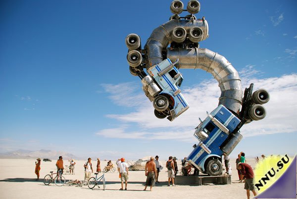 Скульптура на фестивале Burning Man's
