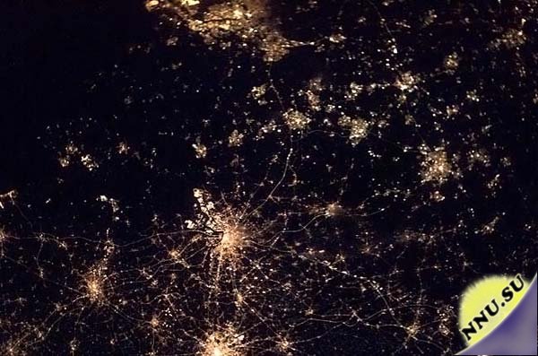 Огни ночных городов, вид из космоса
