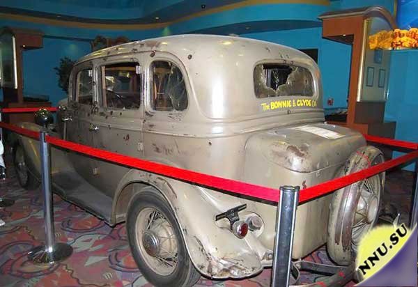Форд V-8 Бонни и Клайда (Bonnie & Clyde)
